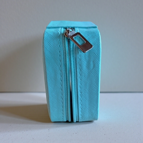 Turquoise Jewelry Organizer - Picture 3 of 4